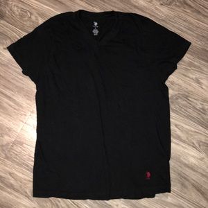 5/$60 Men’s US Polo assn. v neck